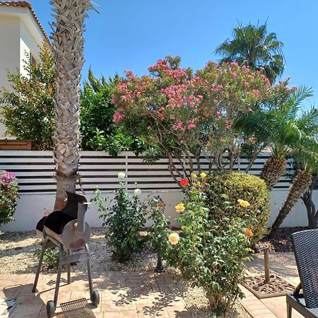 Budget Escape To The Seaside Larnaca Exterior foto