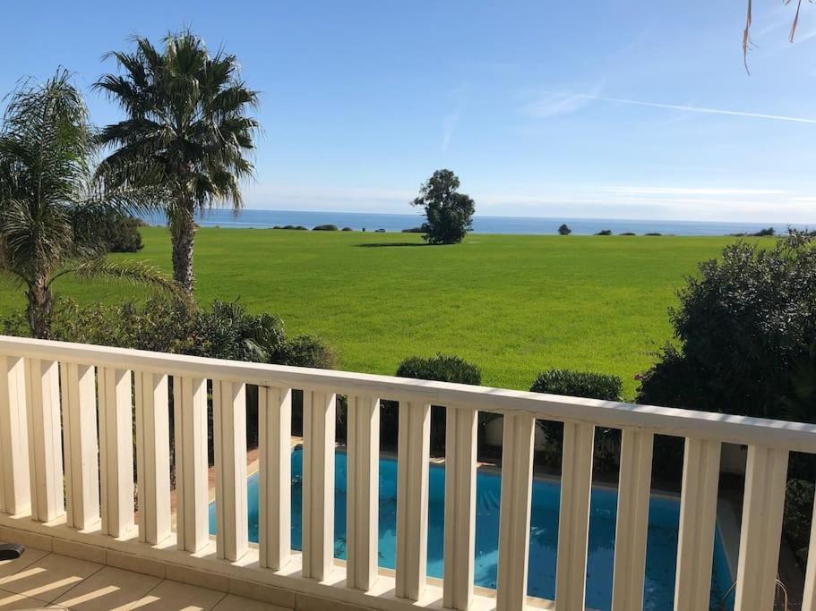 Budget Escape To The Seaside Larnaca Exterior foto