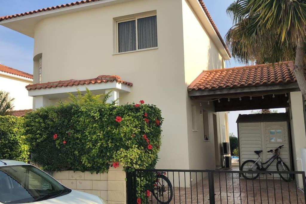 Budget Escape To The Seaside Larnaca Exterior foto