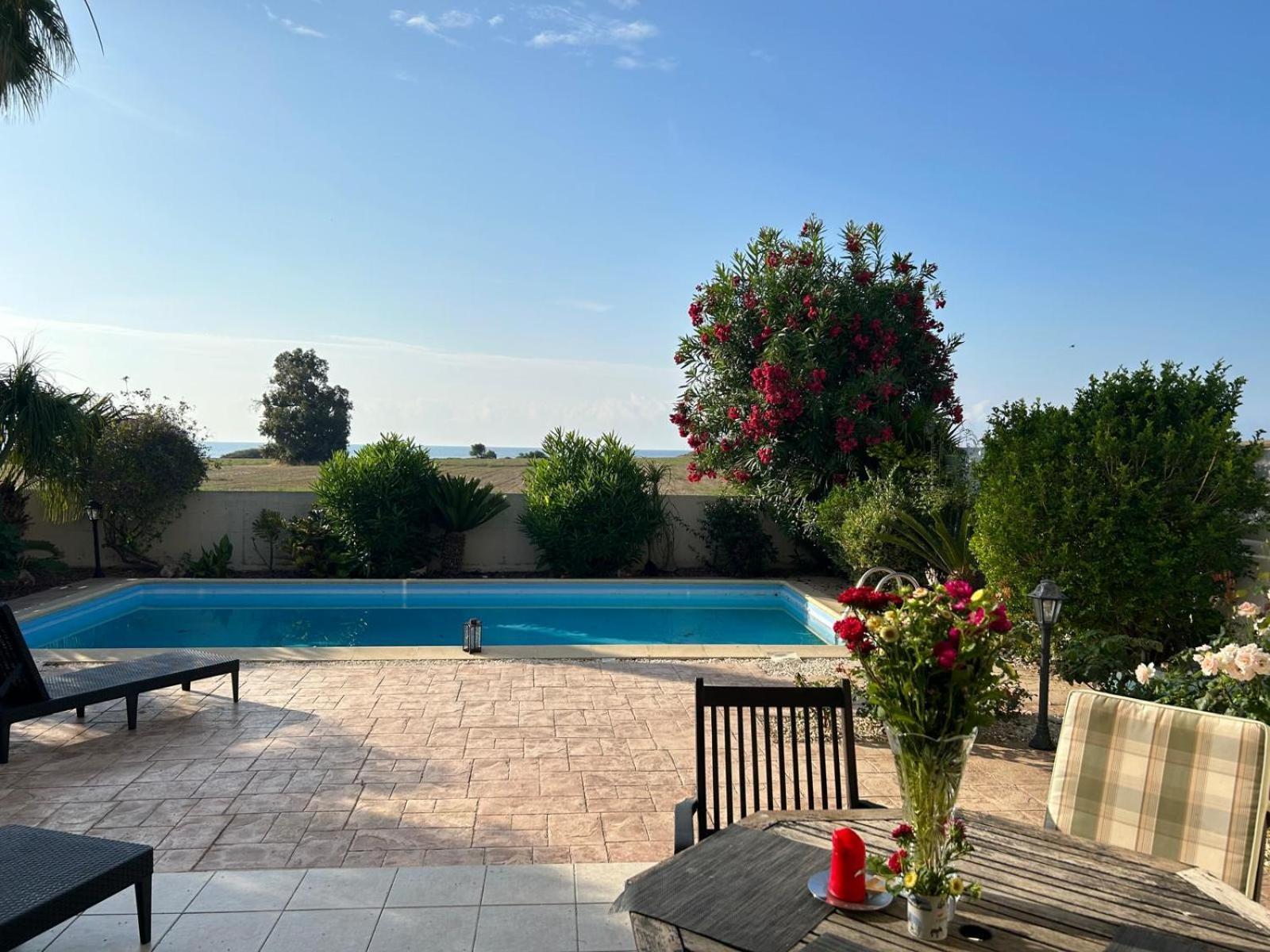 Budget Escape To The Seaside Larnaca Exterior foto