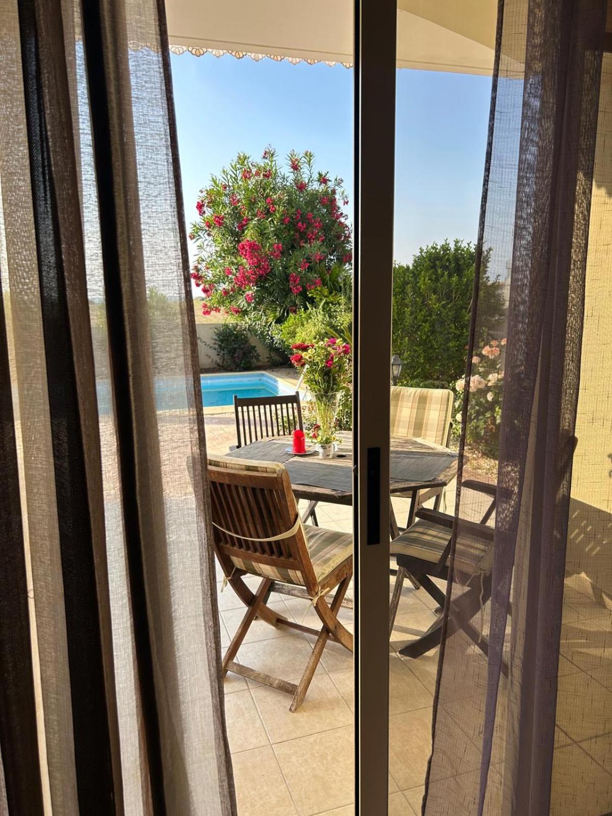 Budget Escape To The Seaside Larnaca Exterior foto